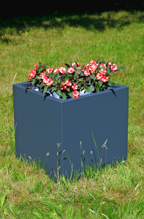 donica-ogrodowa-KAMA-60x60x60.JPG